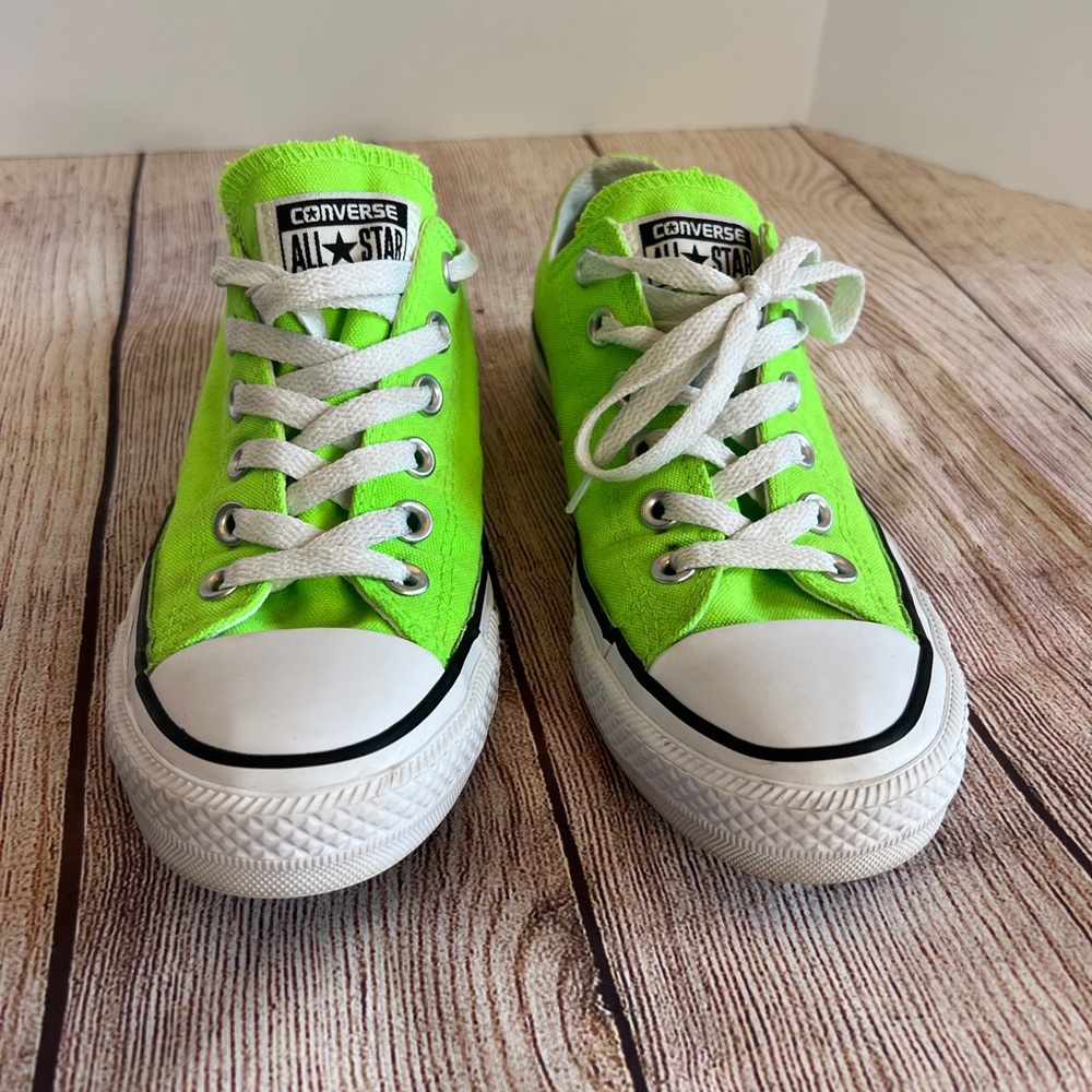 Converse all star low tops